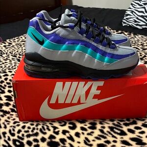 🎀 Nike Air Max ‘95 {GS} 🎀
